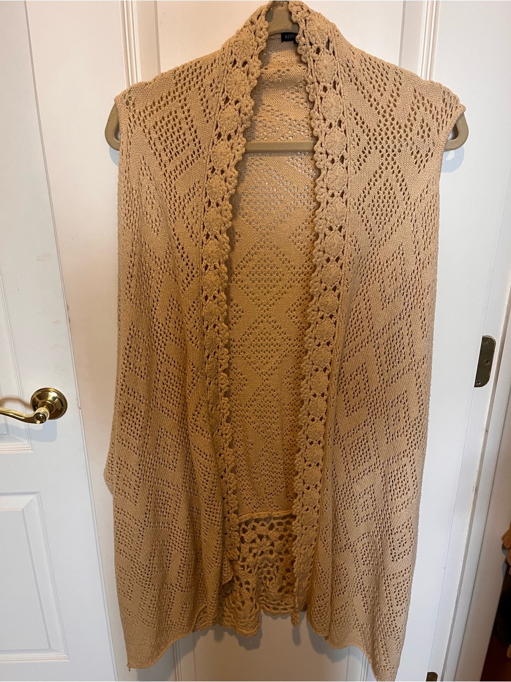 Open-Front Crochet Knit Vest in Camel